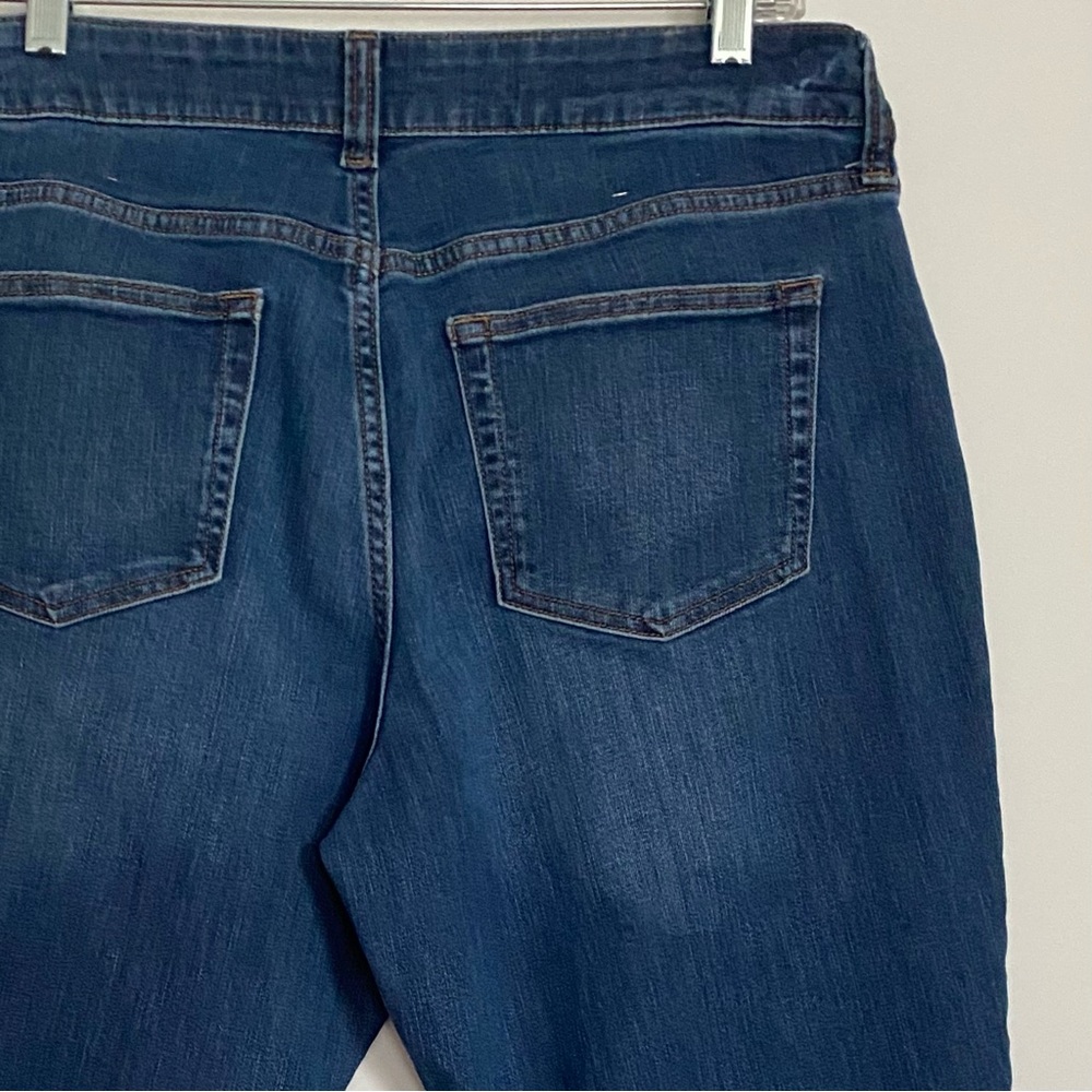 St John’s Bay Girlfriend Size 12 Petite Blue Jeans - Picture 9 of 10